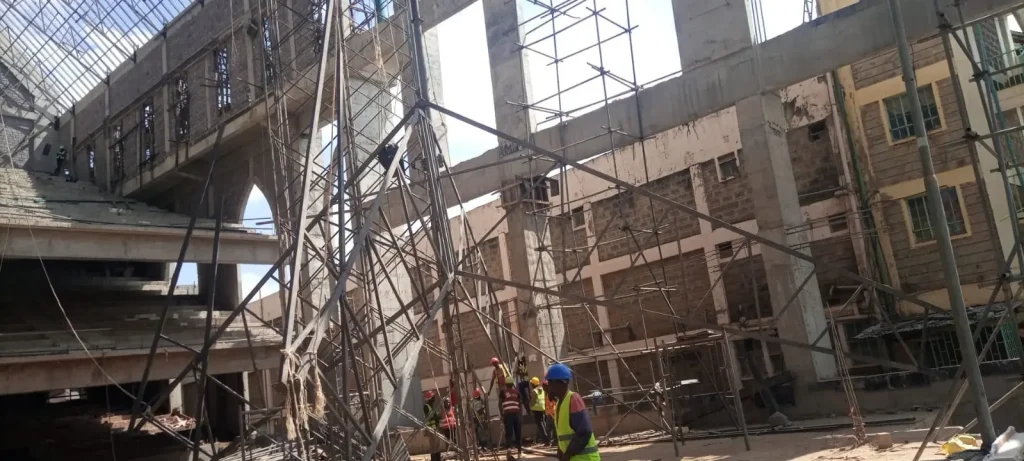 On-Site Steel Fabrication and Lifting Works
